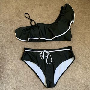 Shein Plus Ruffle Hem Bikini